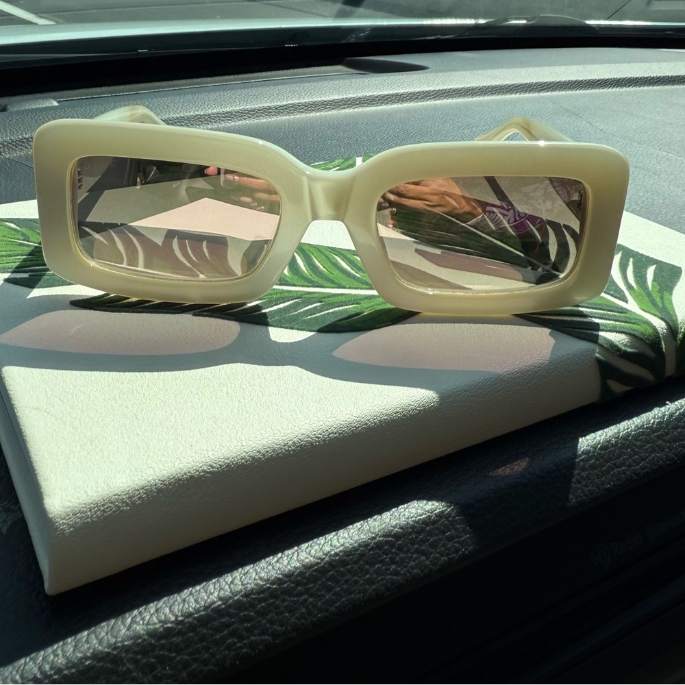 Diff Chic Cream Sunglasses - image 1